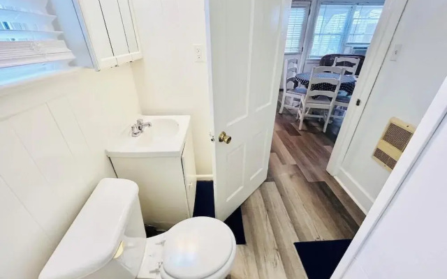 Christian Street 26 #2