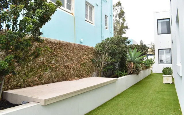 Beautiful Beachside Apartment in Bondi