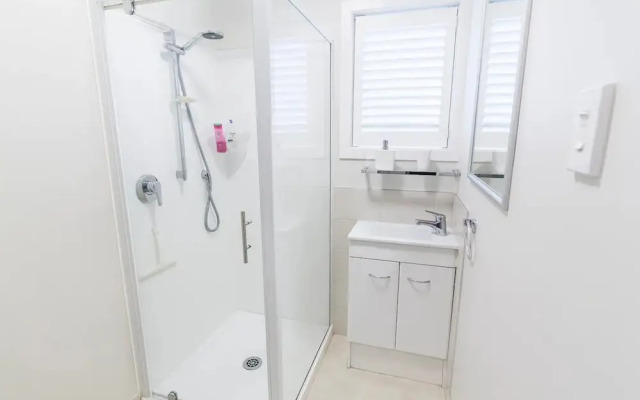 Modern Apartment in Meadowbank