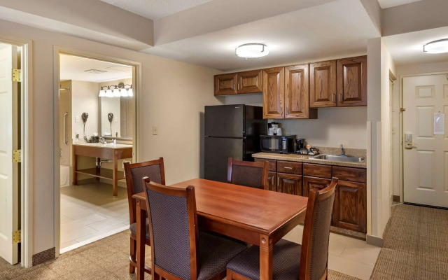 Comfort Inn & Suites Virginia Beach - Norfolk Airport