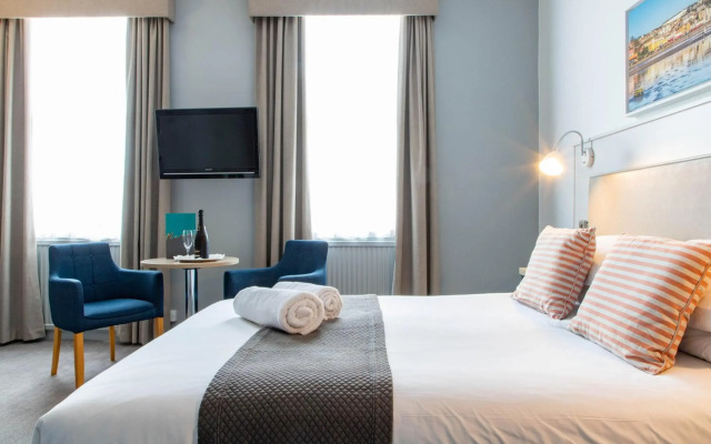 The New Southlands Hotel