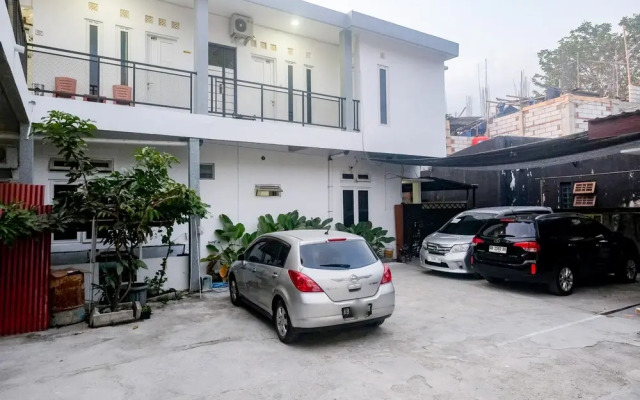 RedDoorz Syariah near Sleman City Hall 4