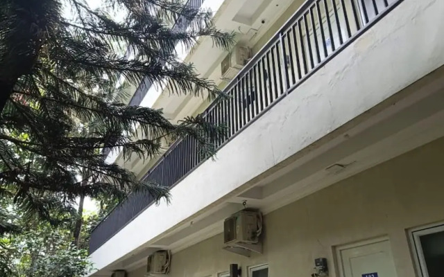 OYO 93932 Paviliun Dr Edison Syariah