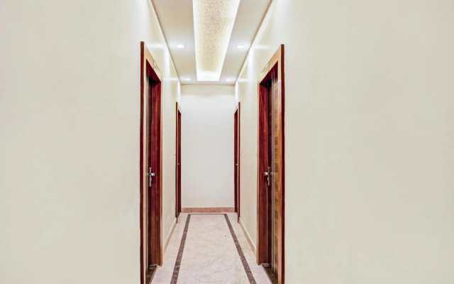 Townhouse OAK Hotel Aditya Residency