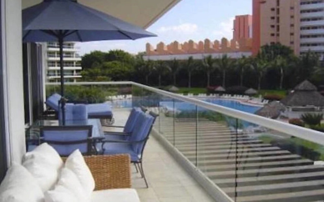 Unlimited Luxury BEGONA'S Condo