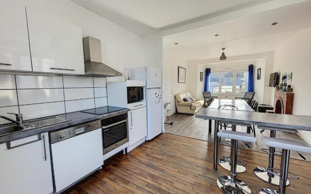 Maison Jullouville, 7 pièces, 9 personnes - FR-1-361-164