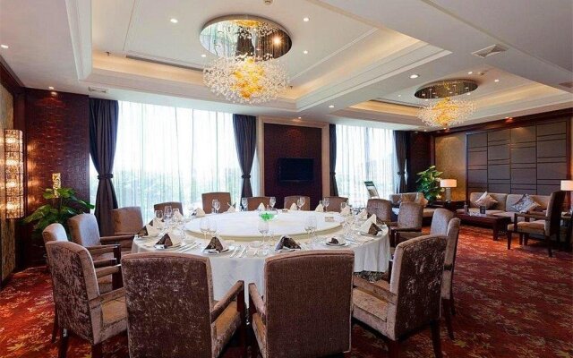 Cohere Hotel
