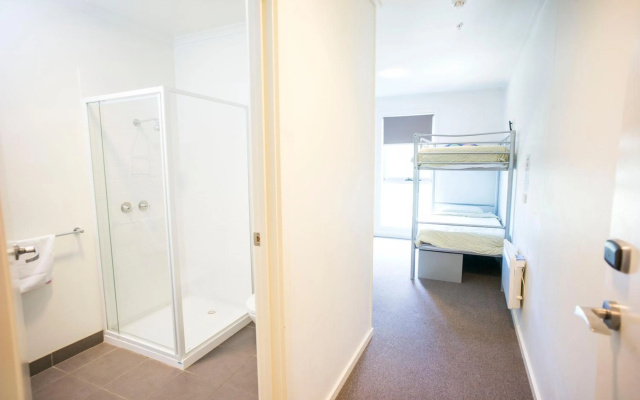 The Island Accommodation – Guest Rooms – Newhaven