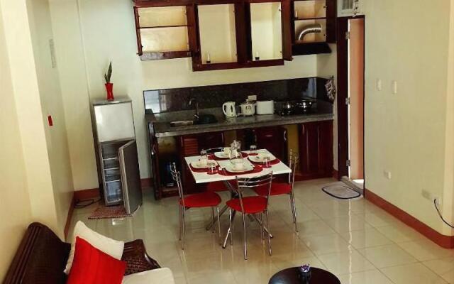 Manora Apartments and Guest House