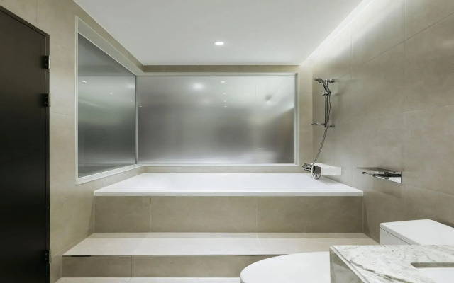 Ilsan Queen Town Hotel