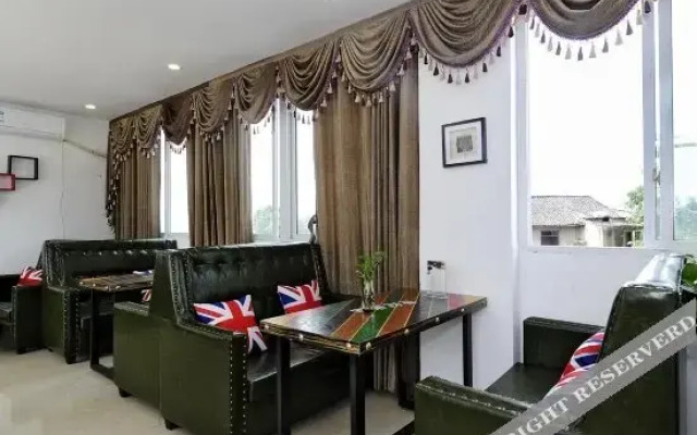 Shiji Shangpin Business Hotel