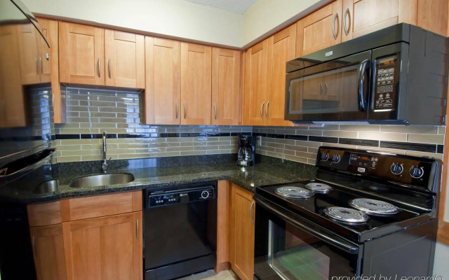 Best Western Plus Coquitlam Inn Convention Centre
