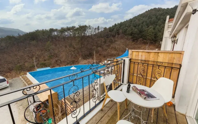 Gappyeong Lolofole Pension