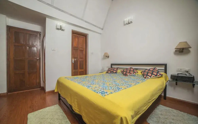 Chalet In Tea Gardens