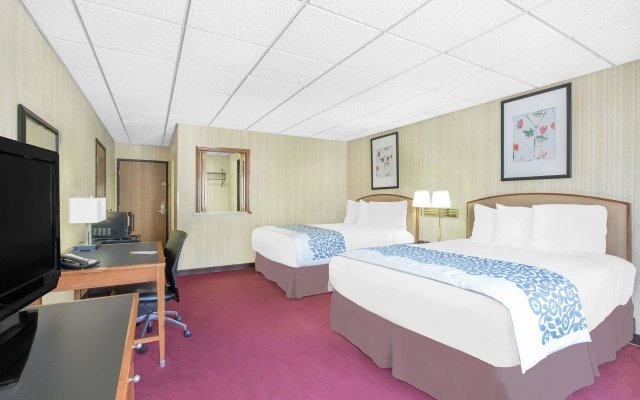 Days Inn by Wyndham Emporia