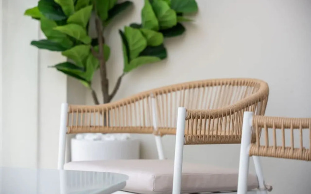 Sleek Studio in Jumeirah Village Triangle