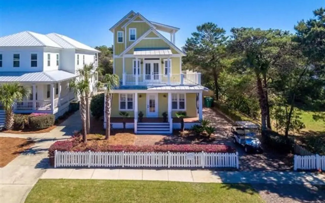 The Crystal Beach House - 1768742