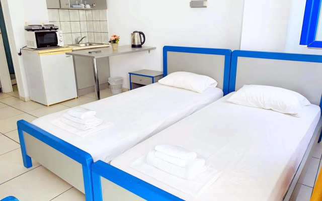 Kassavetis Center - Hotel Studios & Apartments