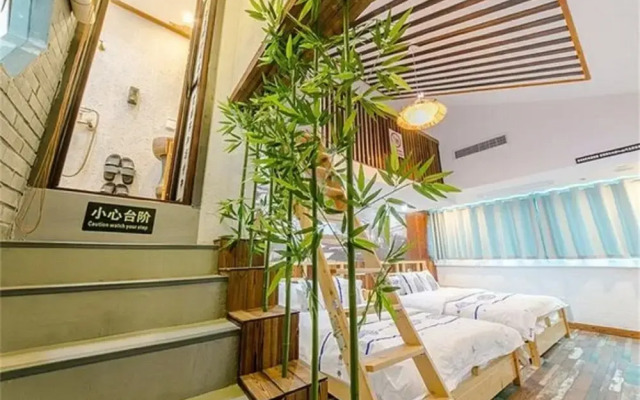 Su She Court Hotel