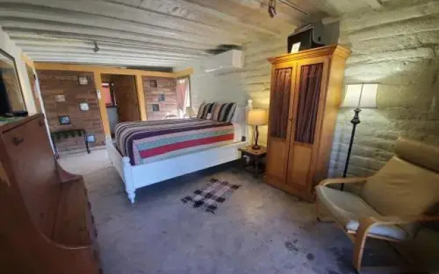 29 Palms Inn