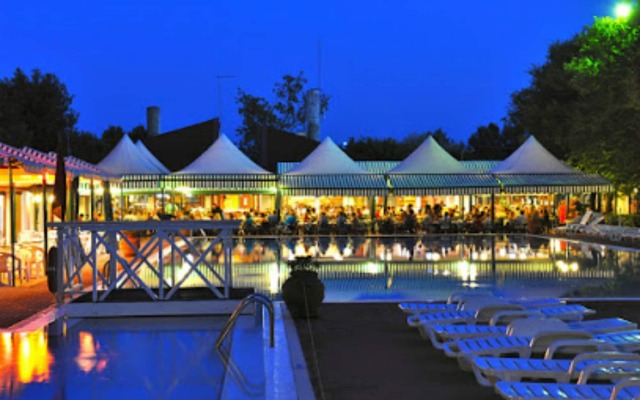 Isamar Holiday Village