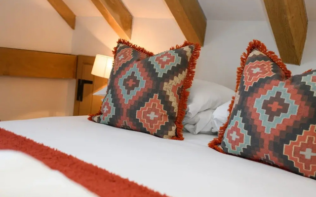 Alluring Holiday Home in Stone Oxney With Garden