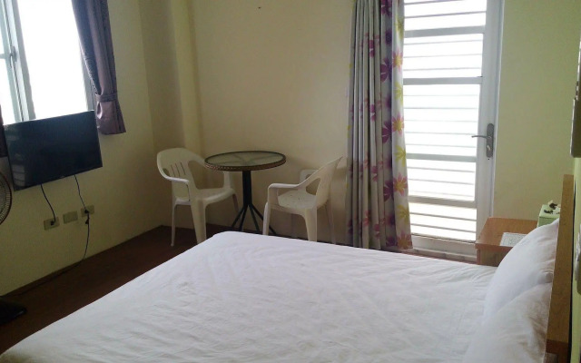 Caitlyn Hostel