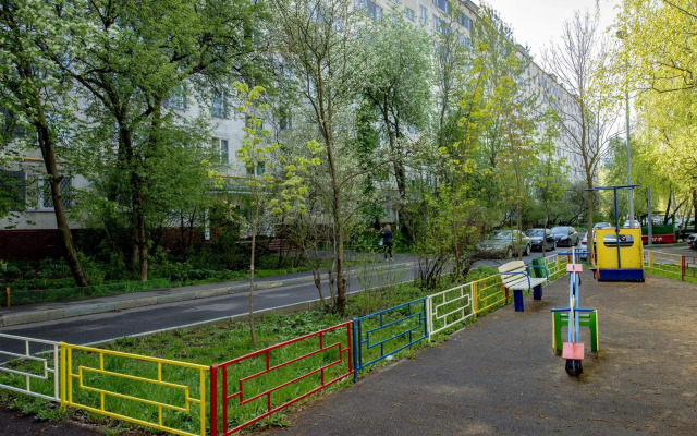 Apartments on 140 Trade Union Street building 1