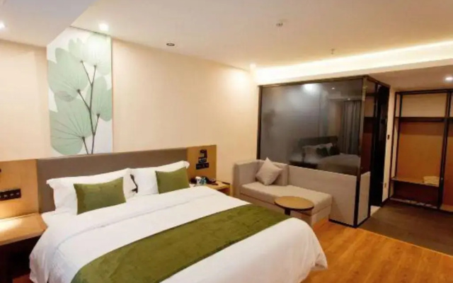 GreenTree Hotel (Kuixing Road, Fuyang high speed railway station)