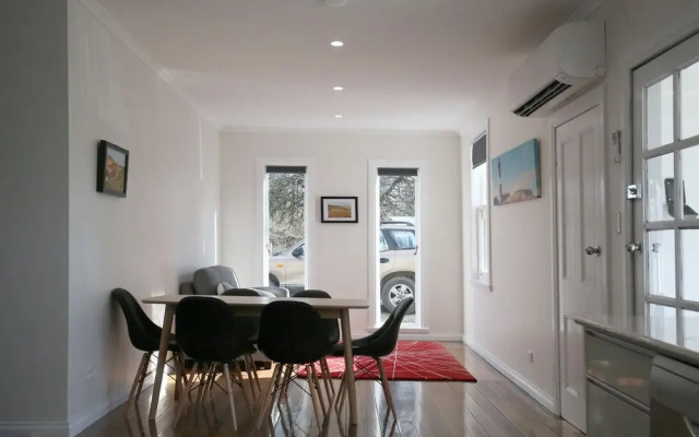 Leichhardt Farm Cottages