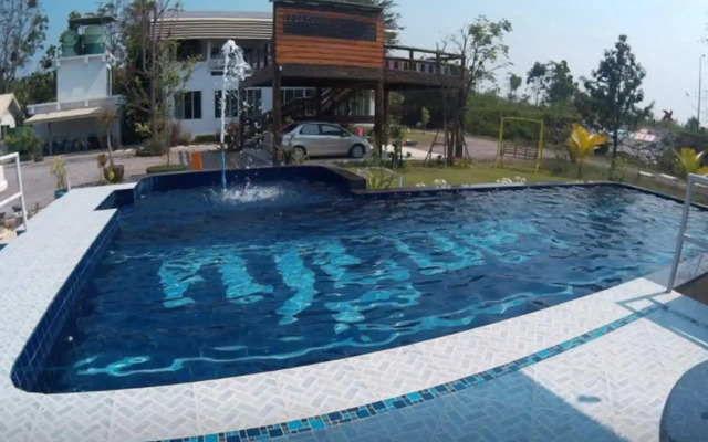 Lake Scene Resort