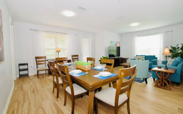 Vista Cay by Cosy Casas
