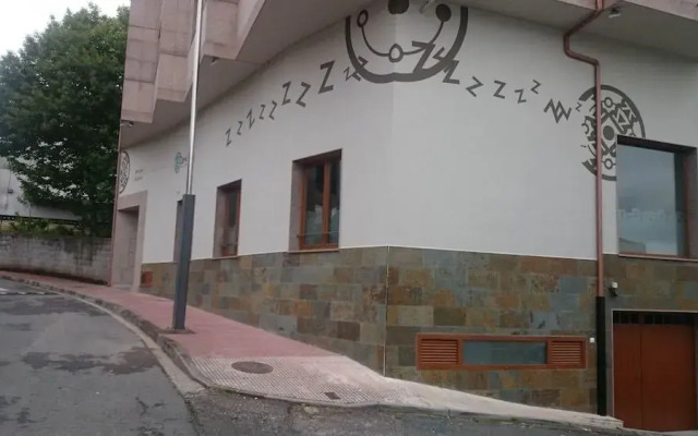 Zendoira - Hostel