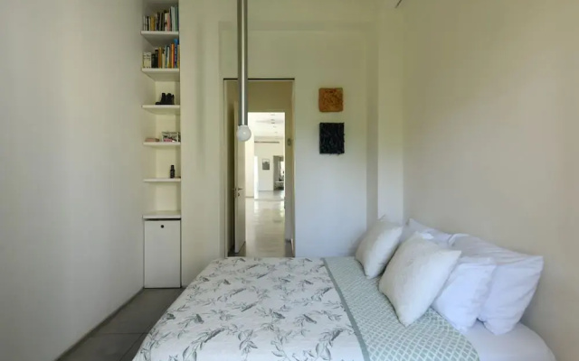 Modern & Bright 3BR apt with 2Balconies
