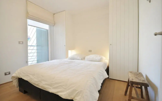 Apartment in Duinbergen by the Seafront