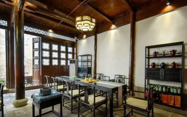 Hanqing Hostel