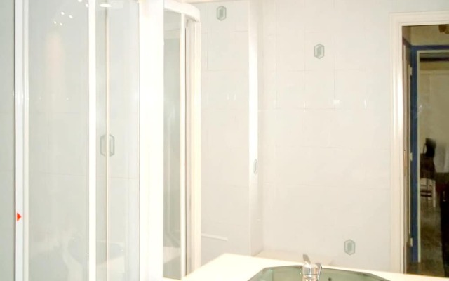 Apartment With one Bedroom in Villeneuve-loubet, With Wonderful sea Vi