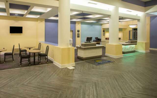 Days Inn by Wyndham Mobile I-65