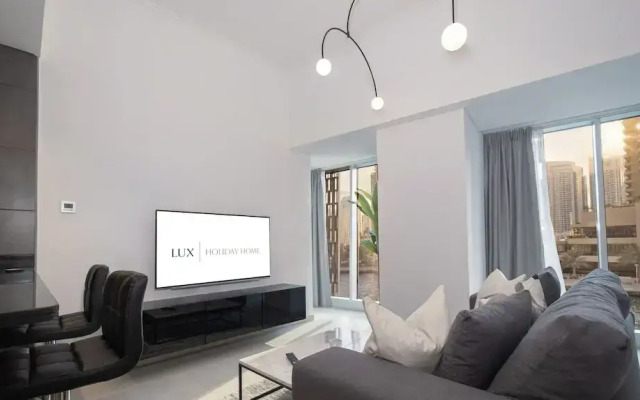 LUX The Cayan Superior Suite