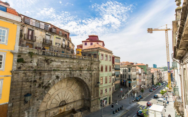 Downtown Porto Mouzinho Studio Apts