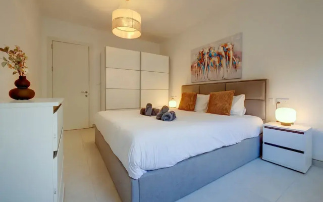 Cozy 2BR Sliema Getaway by the Water