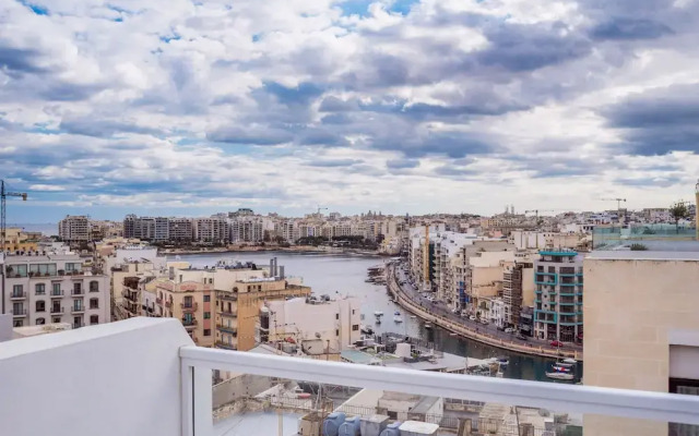Saint Julian's Penthouse Apartment