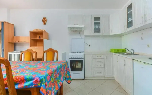 Apartments Ina