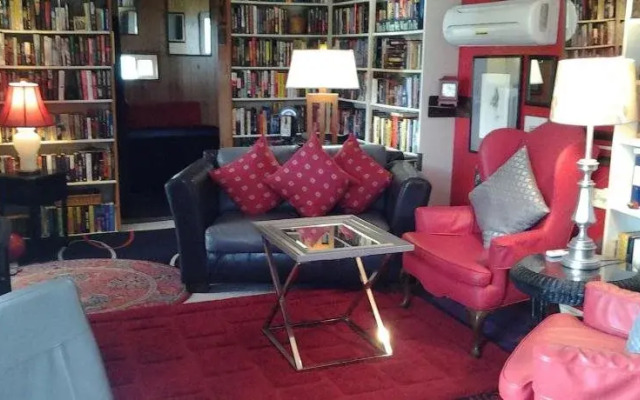 Rainbow Inn Bed and Breakfast