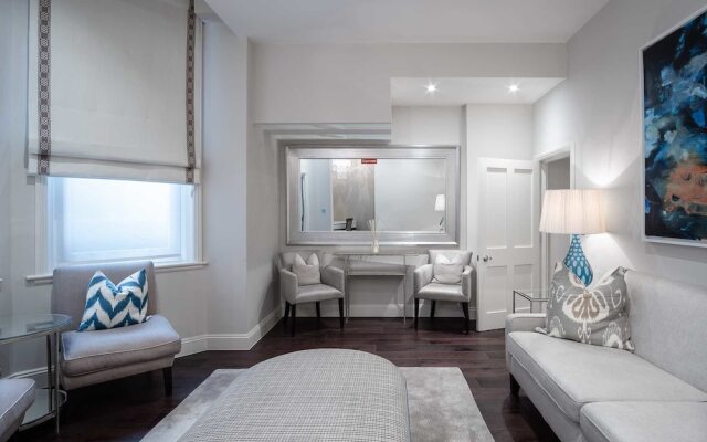 2 Luxe BDR Hans Place by The Residences