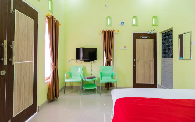 RedDoorz Syariah Near Hot Water Boom Solok Selatan