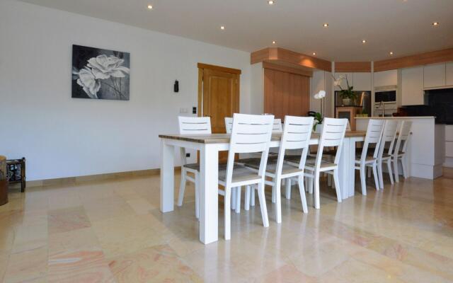 Spacious villa in Zingem with garden