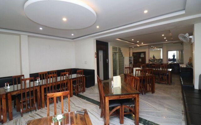 OYO 27759 Hotel Rajputana