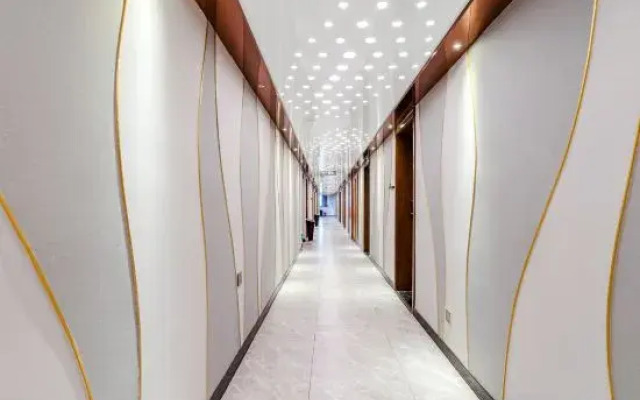 Fall in love with E-sports Hotel