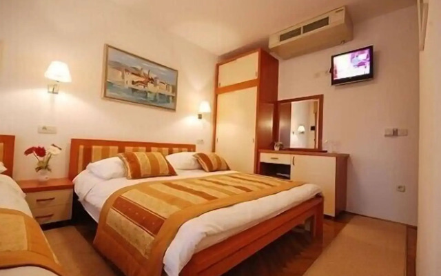 Hotel Trogirski Dvori